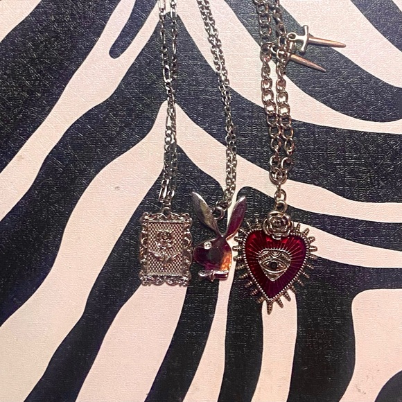 TRIPPLE THREAT!! (INCLUDES A FREEBEE WITH PURCHASE) - Picture 1 of 7